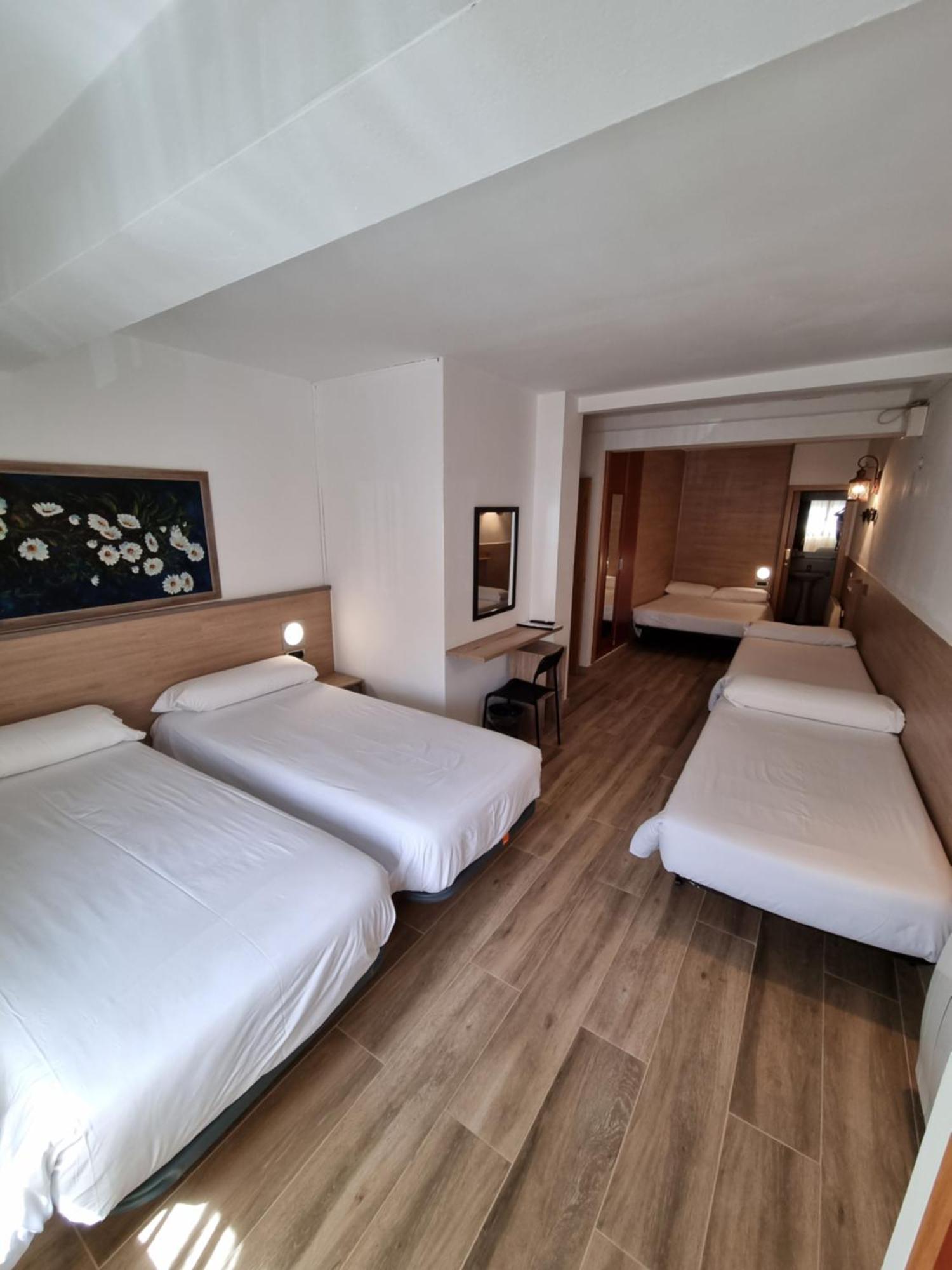 Hotel Avanti Pas De La Casa Luaran gambar