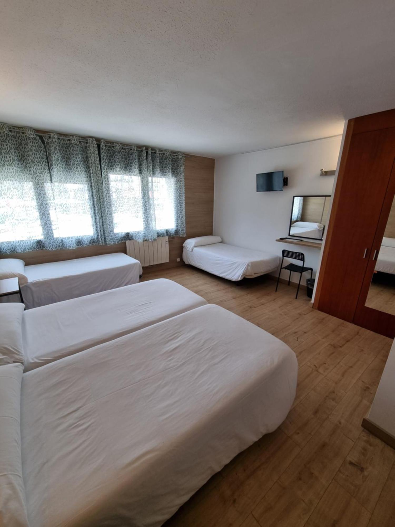 Hotel Avanti Pas De La Casa Luaran gambar