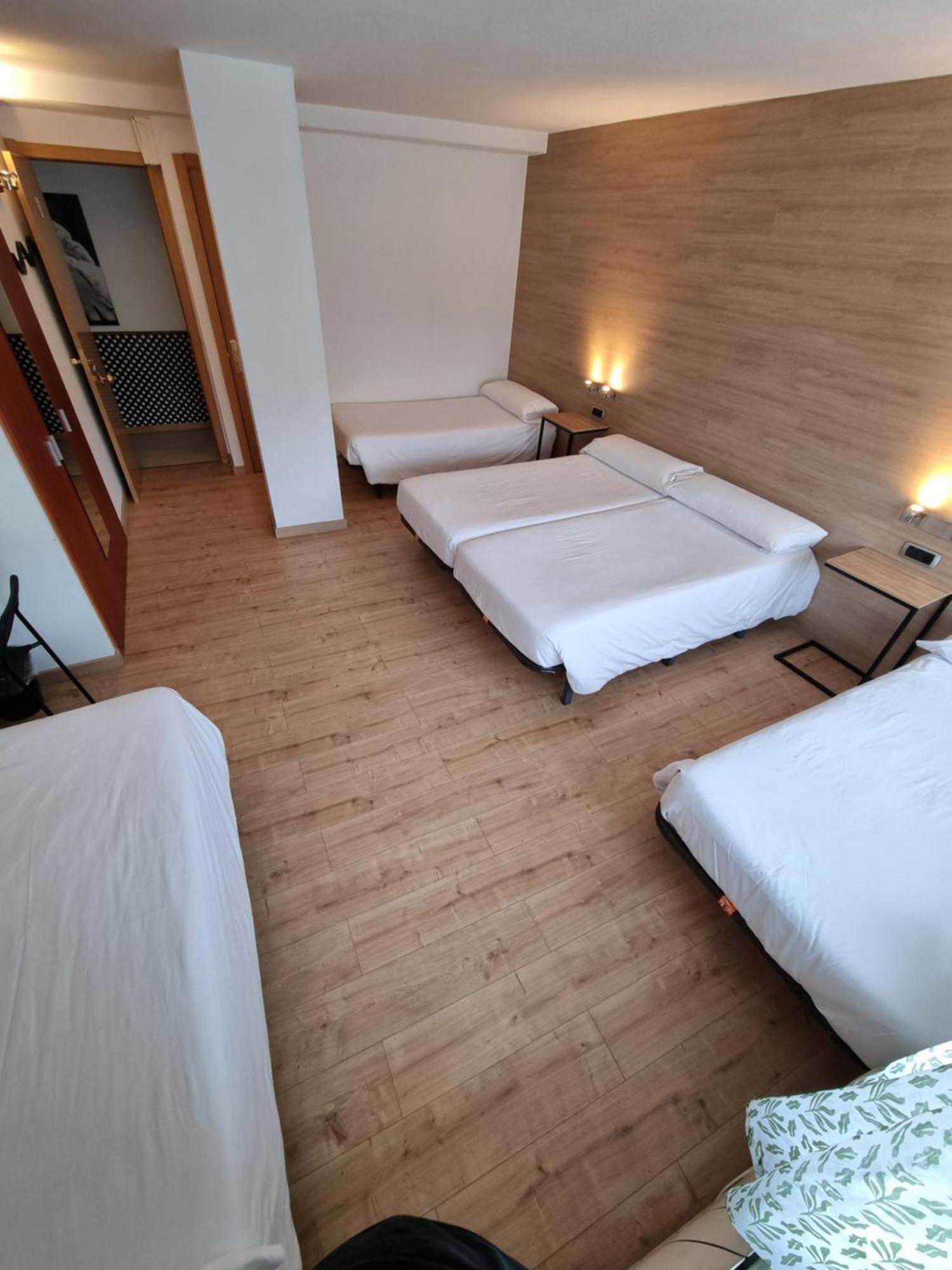 Hotel Avanti Pas De La Casa Luaran gambar
